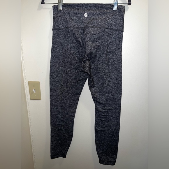 HighRise Lululemon Grey Crop - Picture 5 of 6